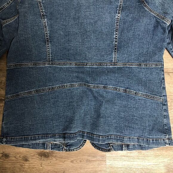 St. John’s Bay Women’s Blue Jean Jacket, size 1X - Picture 8 of 11